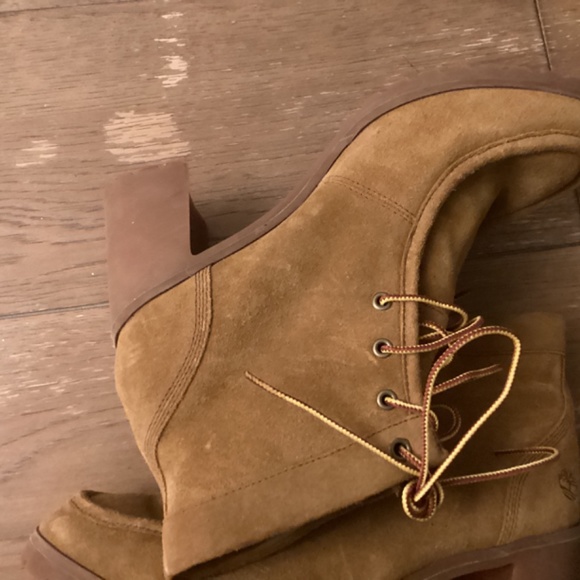 Boots - Picture 8 of 9